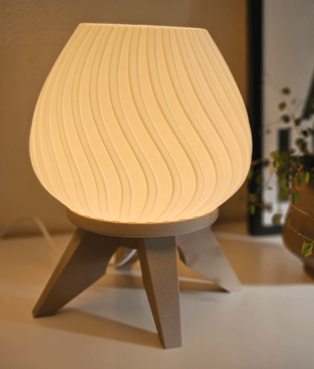 İskandinav Esintili Modern Masa Lambası – 3D baskı PLA