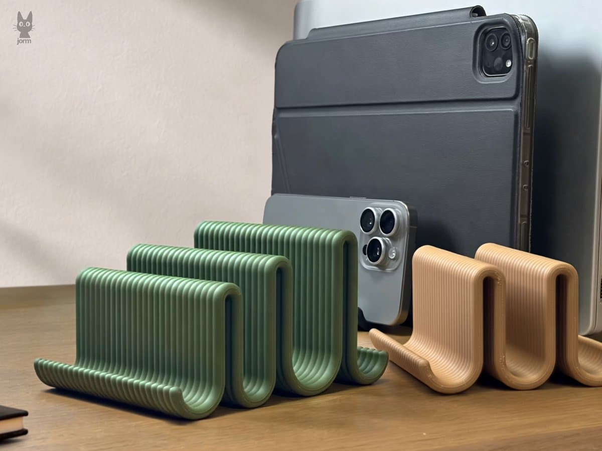 Dalga Formlu Telefon ve Tablet Standı – Minimal Masa Üstü Tutucu – 3D baskı PLA